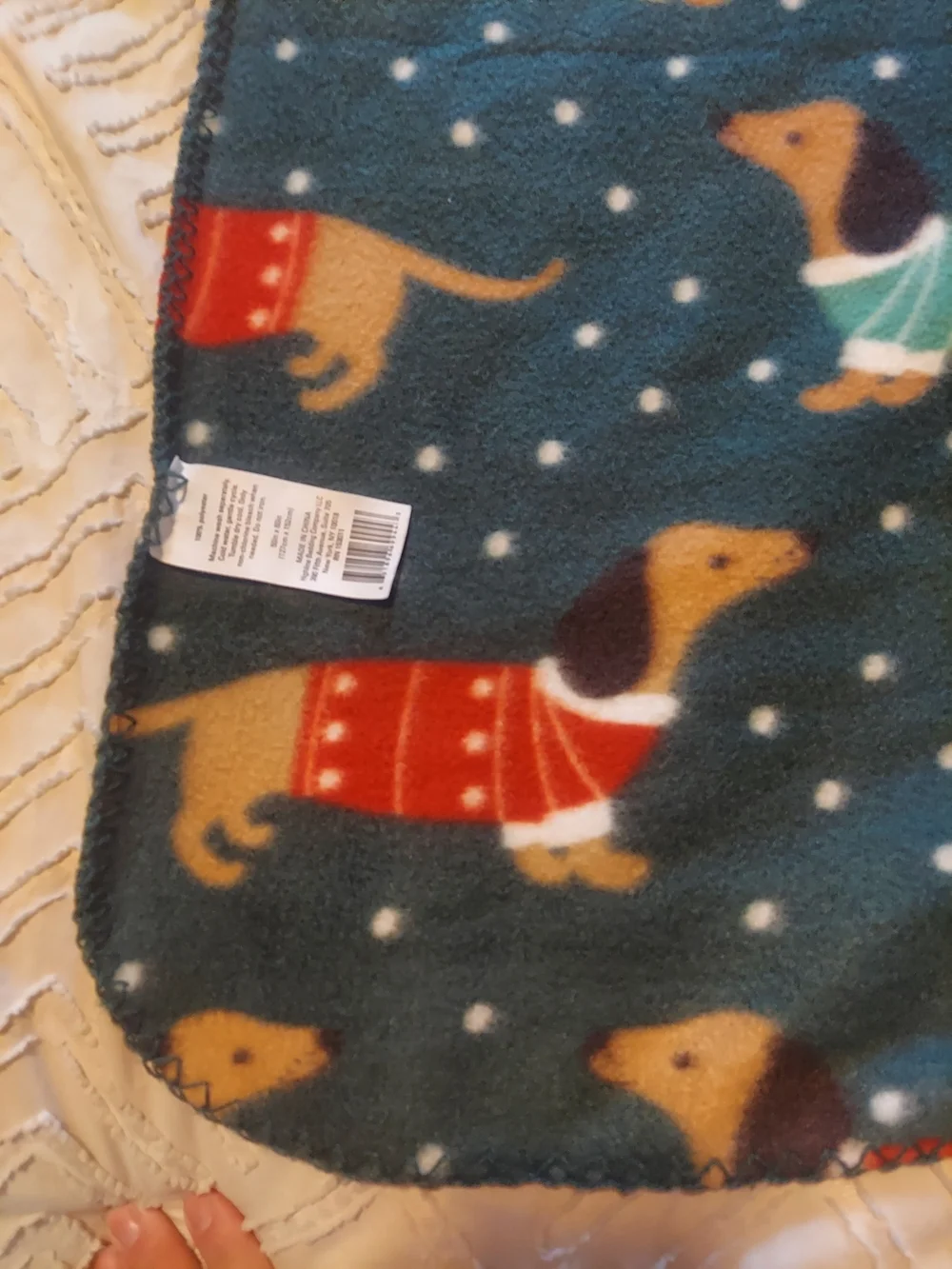 Highline Bedding Dachshund Fleece Throw Blanket Holiday Sweater Dogs 50x60